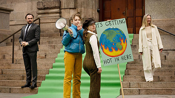 layout image (to proper size of the container)