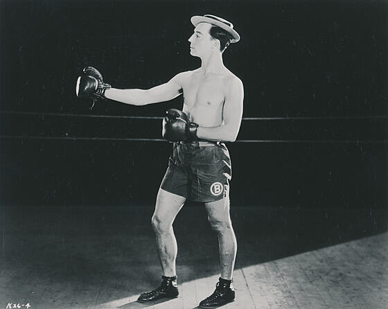 layout image (to proper size of the container)