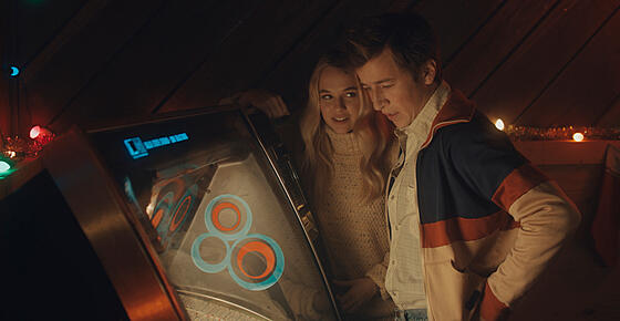 layout image (to proper size of the container)