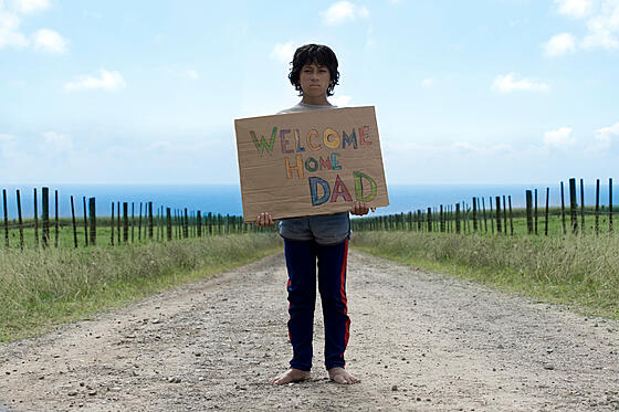 layout image (to proper size of the container)