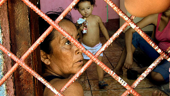 layout image (to proper size of the container)