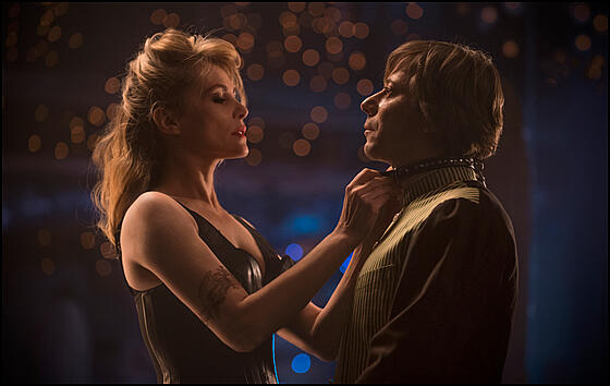 layout image (to proper size of the container)