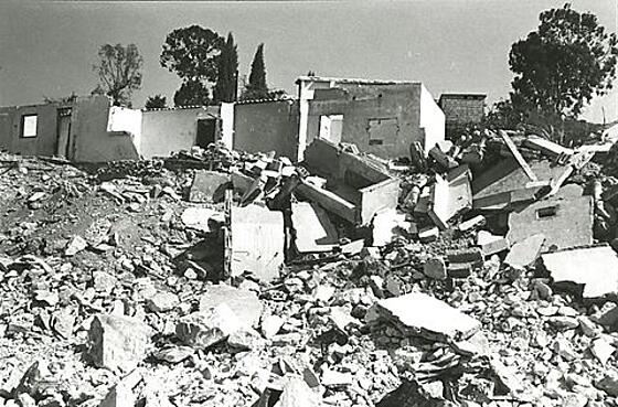 layout image (to proper size of the container)