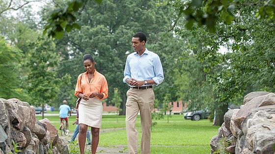 layout image (to proper size of the container)