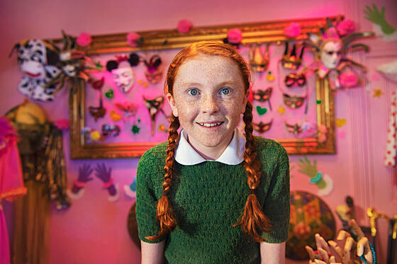 layout image (to proper size of the container)