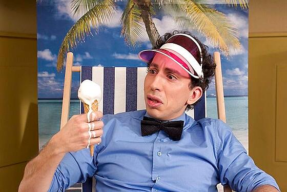 layout image (to proper size of the container)