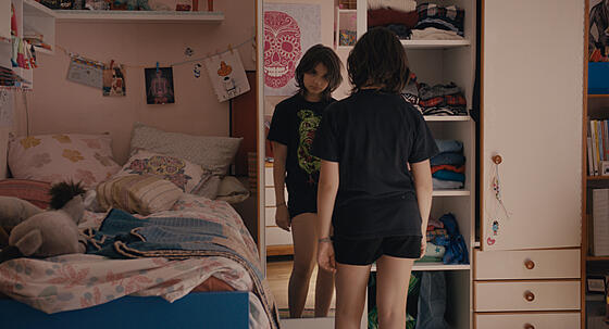 layout image (to proper size of the container)