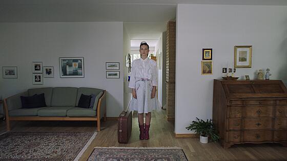 layout image (to proper size of the container)