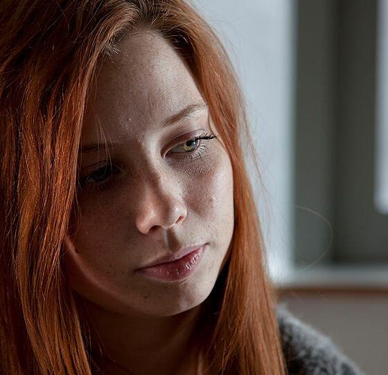 layout image (to proper size of the container)