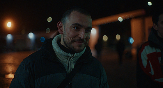 layout image (to proper size of the container)