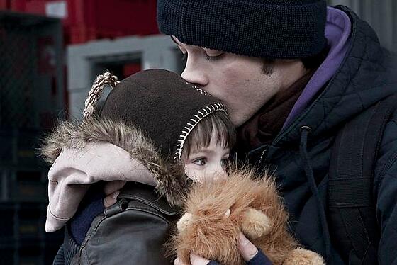 layout image (to proper size of the container)