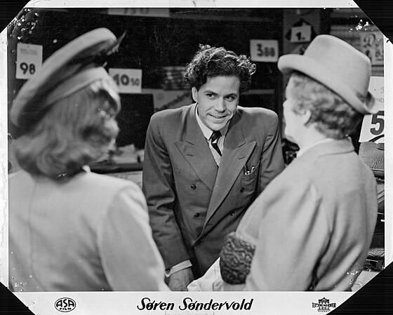 layout image (to proper size of the container)