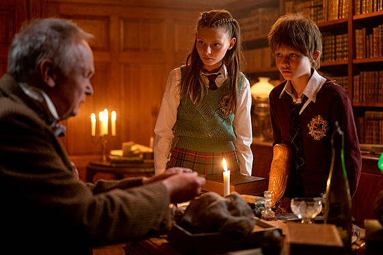 layout image (to proper size of the container)