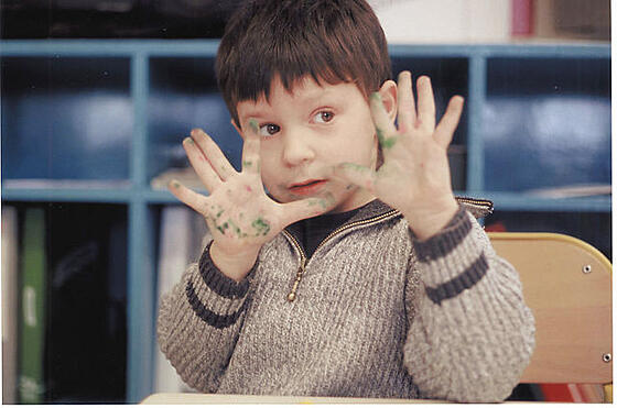 layout image (to proper size of the container)