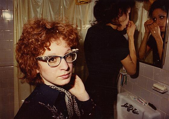 layout image (to proper size of the container)