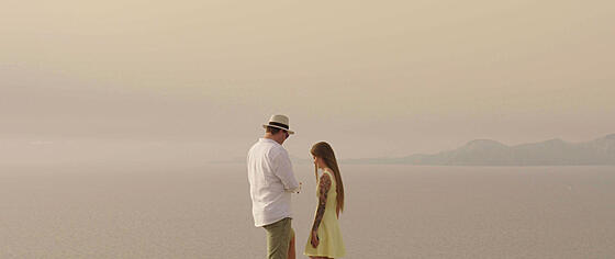 layout image (to proper size of the container)