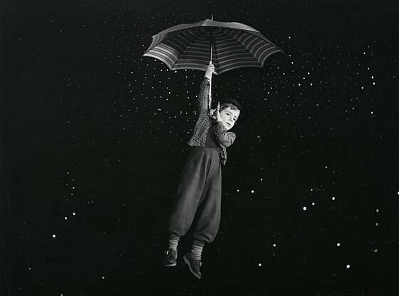 layout image (to proper size of the container)