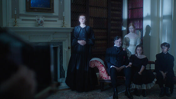 layout image (to proper size of the container)