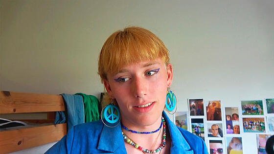 layout image (to proper size of the container)