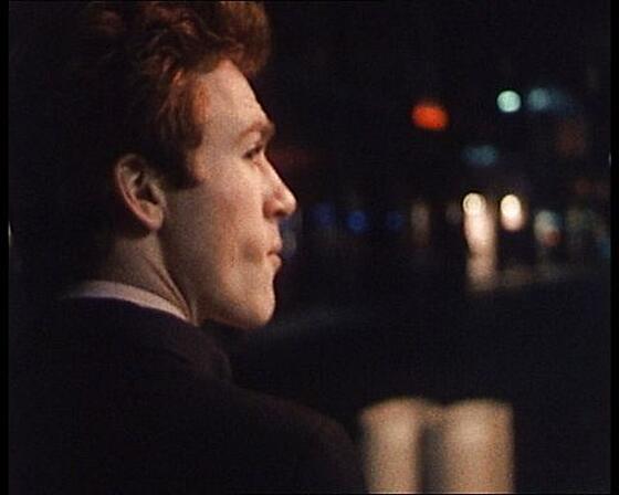 layout image (to proper size of the container)