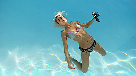 layout image (to proper size of the container)