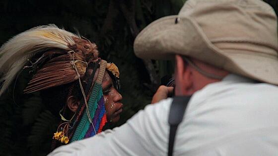 layout image (to proper size of the container)