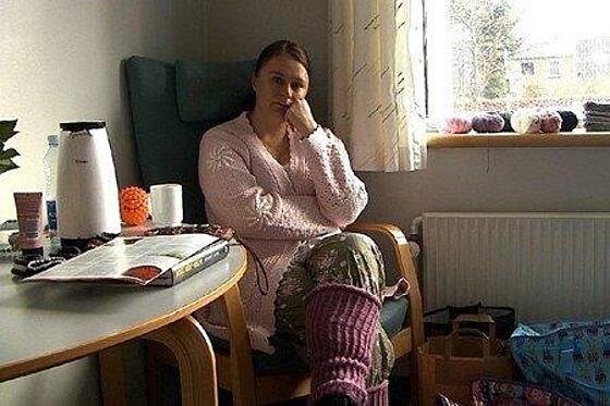 layout image (to proper size of the container)