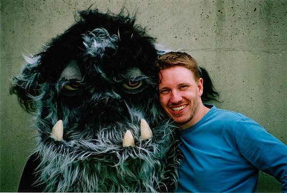 layout image (to proper size of the container)