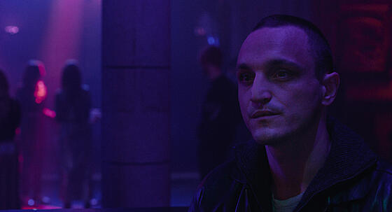 layout image (to proper size of the container)