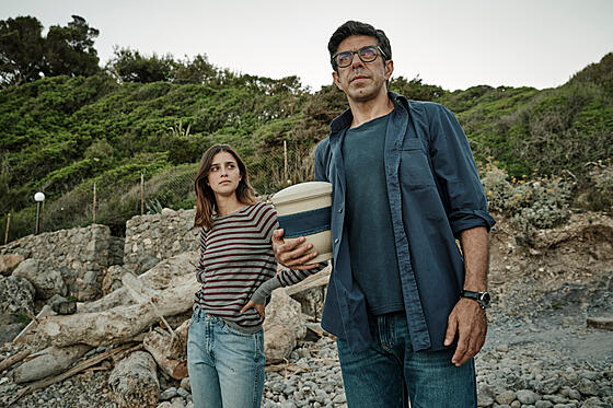 layout image (to proper size of the container)