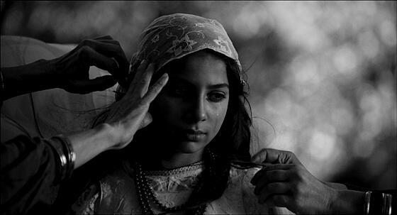 layout image (to proper size of the container)