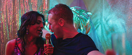 layout image (to proper size of the container)