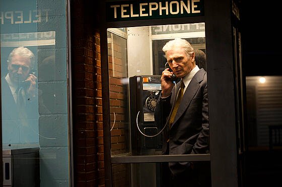 layout image (to proper size of the container)