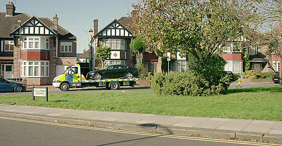 layout image (to proper size of the container)