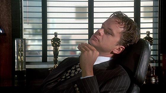 layout image (to proper size of the container)