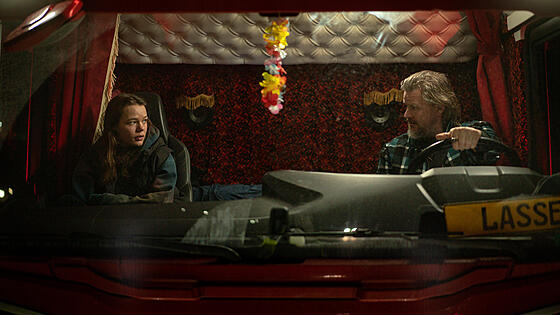 layout image (to proper size of the container)