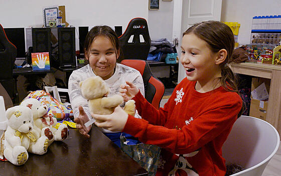 layout image (to proper size of the container)