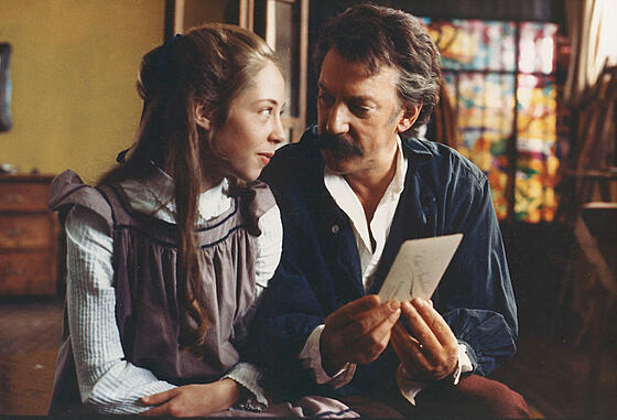 layout image (to proper size of the container)