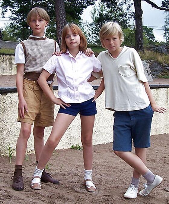 layout image (to proper size of the container)