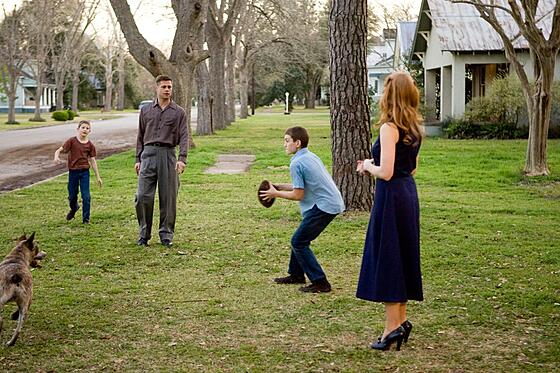 layout image (to proper size of the container)