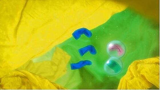 layout image (to proper size of the container)