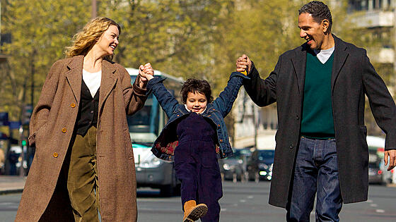 layout image (to proper size of the container)