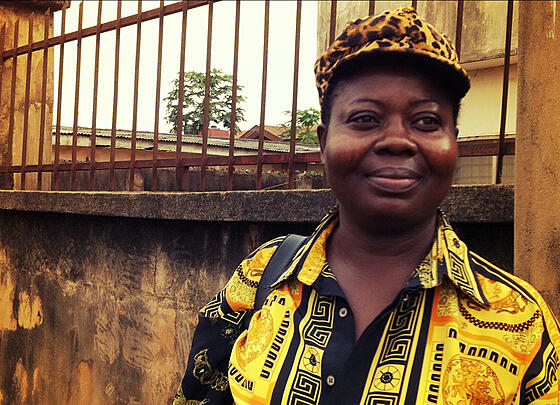 layout image (to proper size of the container)