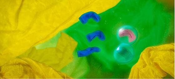 layout image (to proper size of the container)