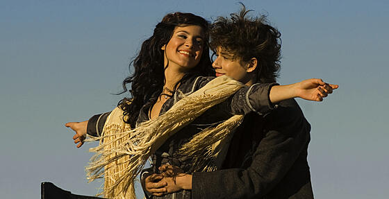 layout image (to proper size of the container)