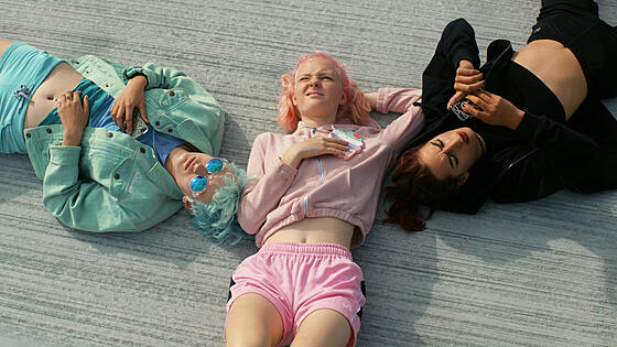 layout image (to proper size of the container)