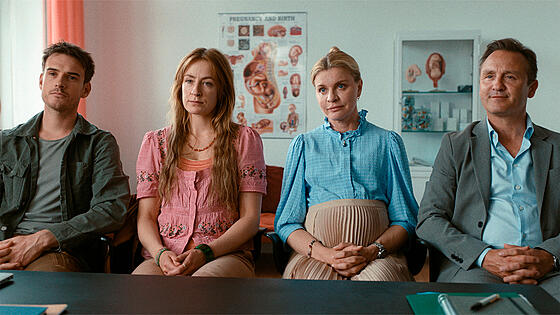 layout image (to proper size of the container)