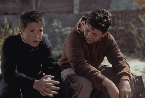 layout image (to proper size of the container)