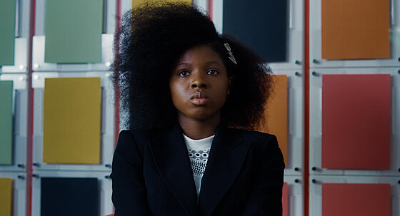 layout image (to proper size of the container)