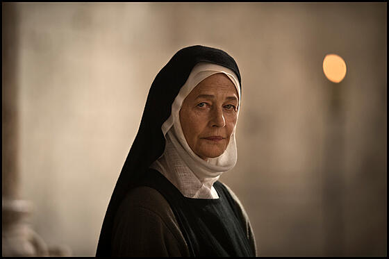 layout image (to proper size of the container)